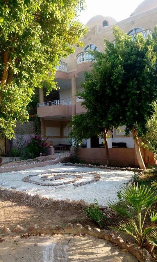 Hôtel Luxor Light Retreat Extérieur photo